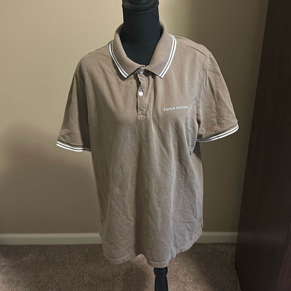 NWOT Tan Men’s H&M Equipe D’artistes Button-Up Polo